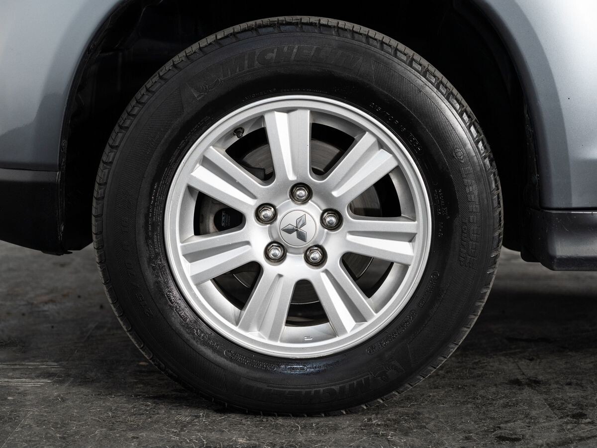 Mitsubishi ASX 2011 - фото автомобиля