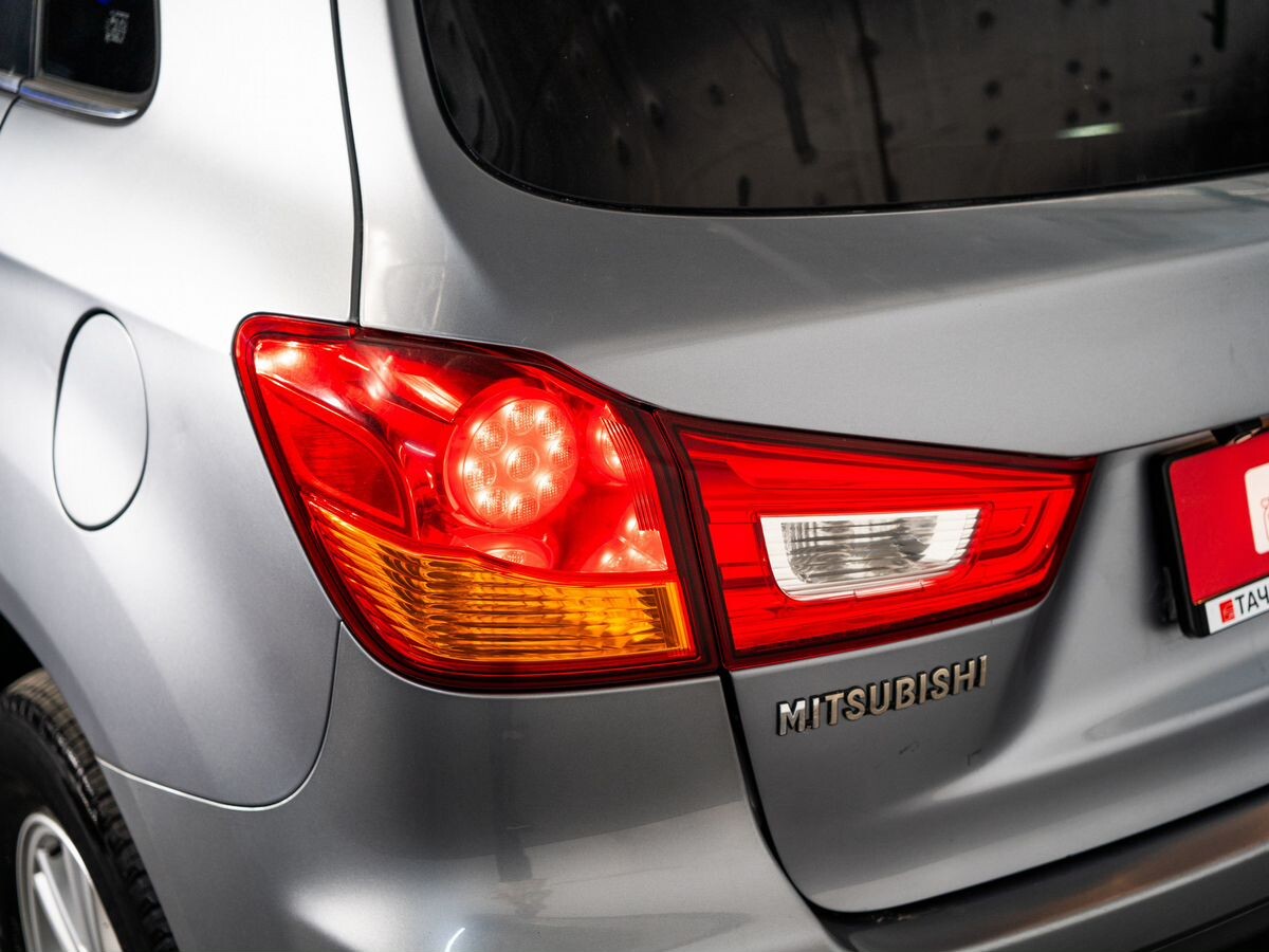 Mitsubishi ASX 2011 - фото автомобиля