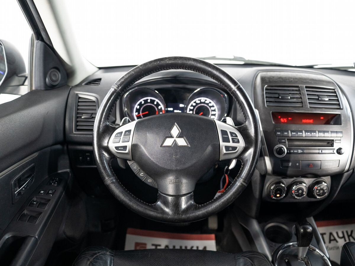 Mitsubishi ASX 2011 - фото автомобиля