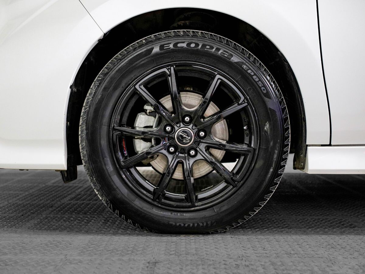 Honda Stepwgn 2018 - фото автомобиля