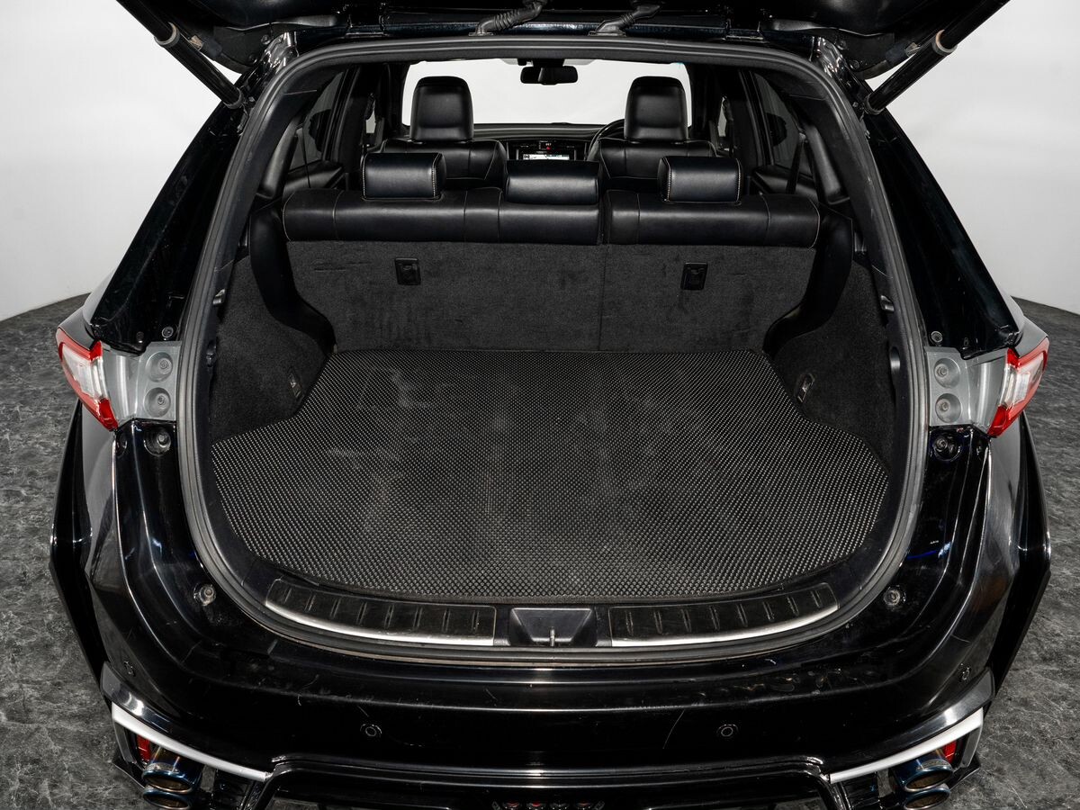 Toyota Harrier 2019 - фото автомобиля