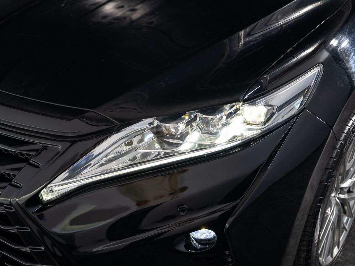 Toyota Harrier 2019 - фото автомобиля