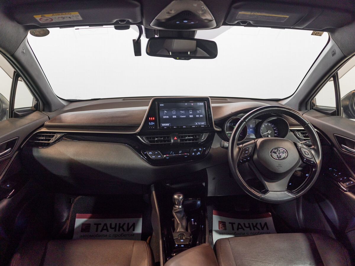 Toyota C-HR 2017 - фото автомобиля