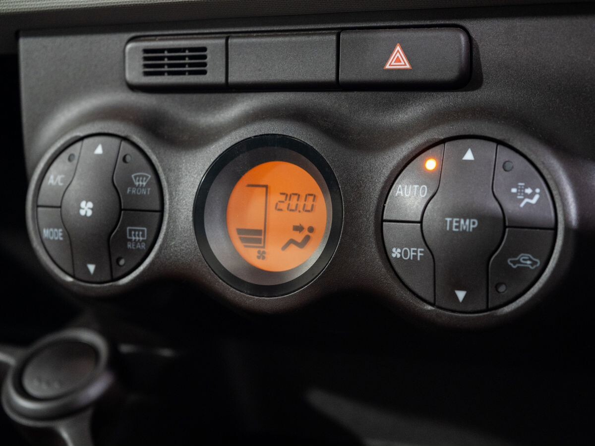 Toyota Passo 2013 - фото автомобиля