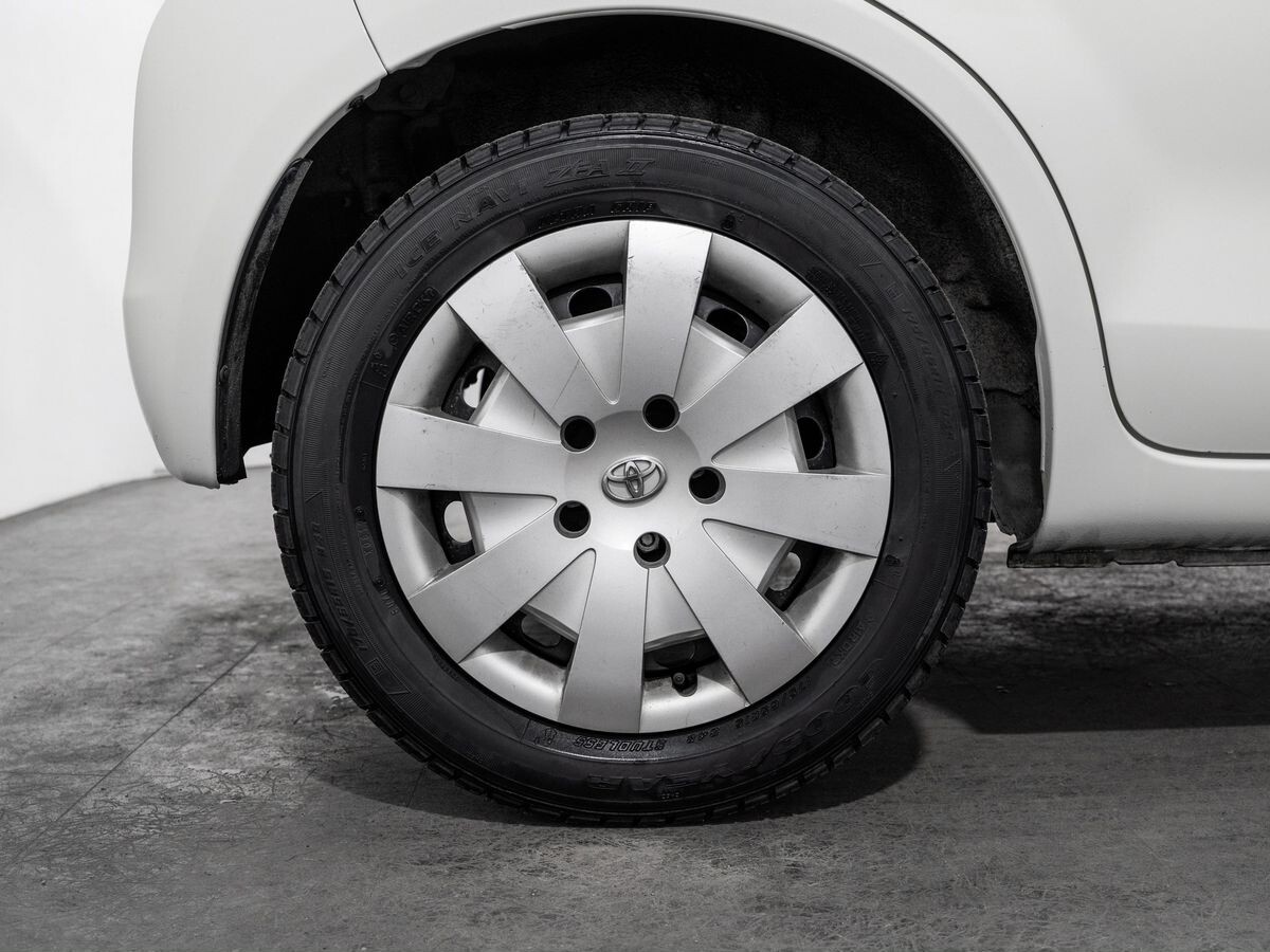 Toyota Passo 2013 - фото автомобиля