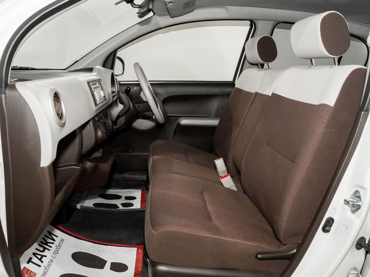 Toyota Passo 2013 - фото автомобиля