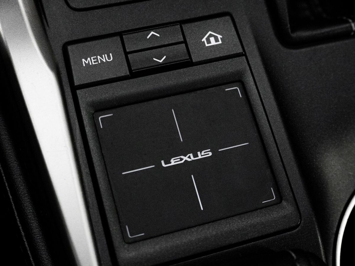 Lexus NX200t 2015 - фото автомобиля