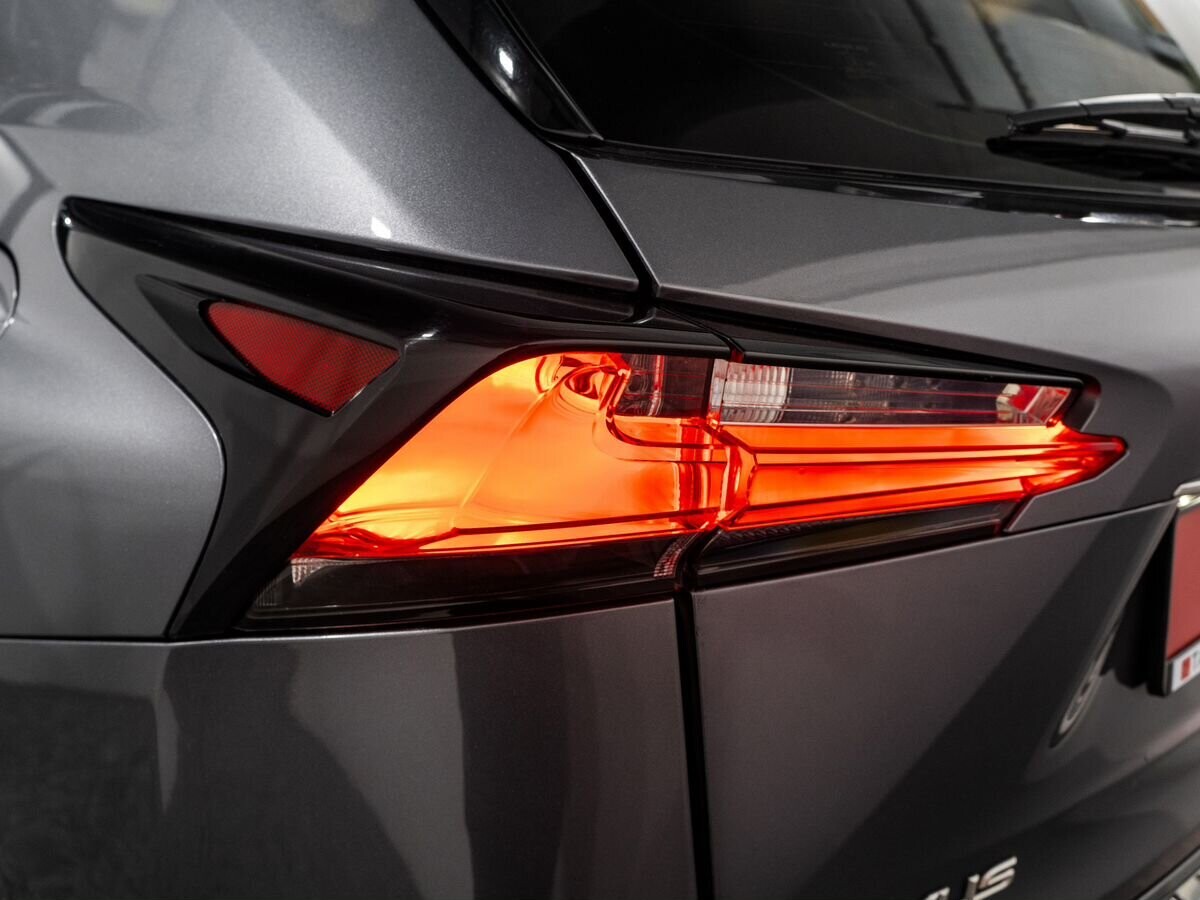 Lexus NX200t 2015 - фото автомобиля