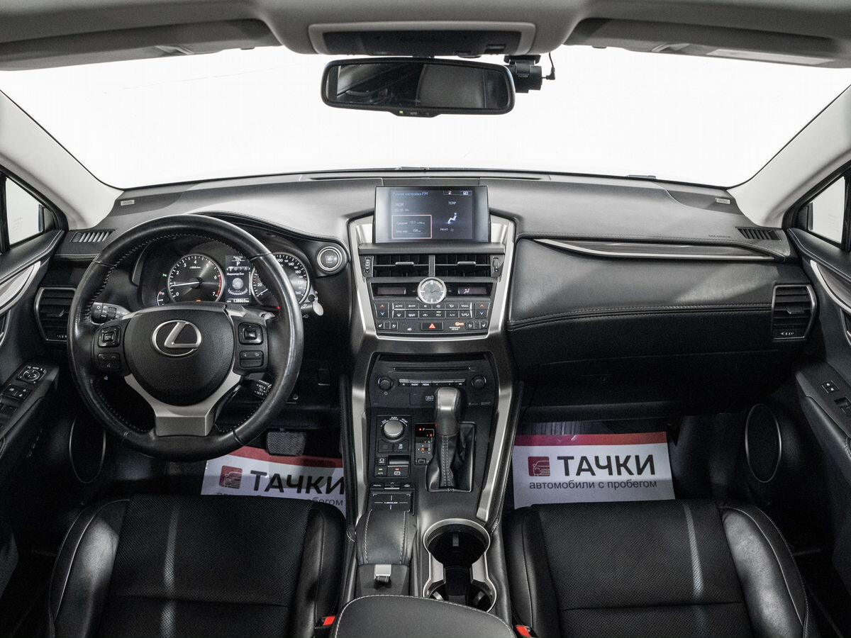 Lexus NX200t 2015 - фото автомобиля