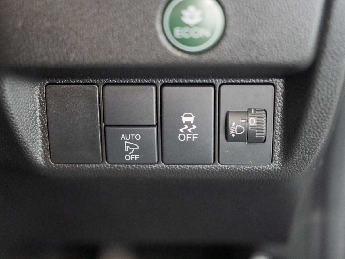 Honda Fit 2015 - фото автомобиля