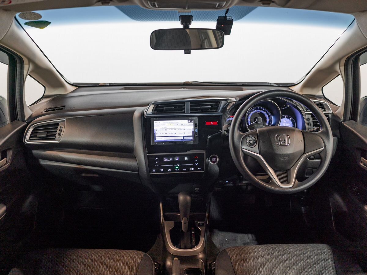 Honda Fit 2015 - фото автомобиля