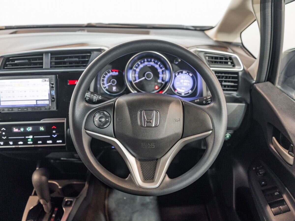 Honda Fit 2015 - фото автомобиля