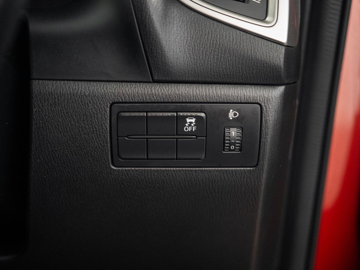 Mazda Axela 2018 - фото автомобиля