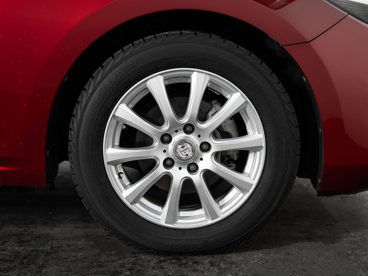 Mazda Axela 2018 - фото автомобиля