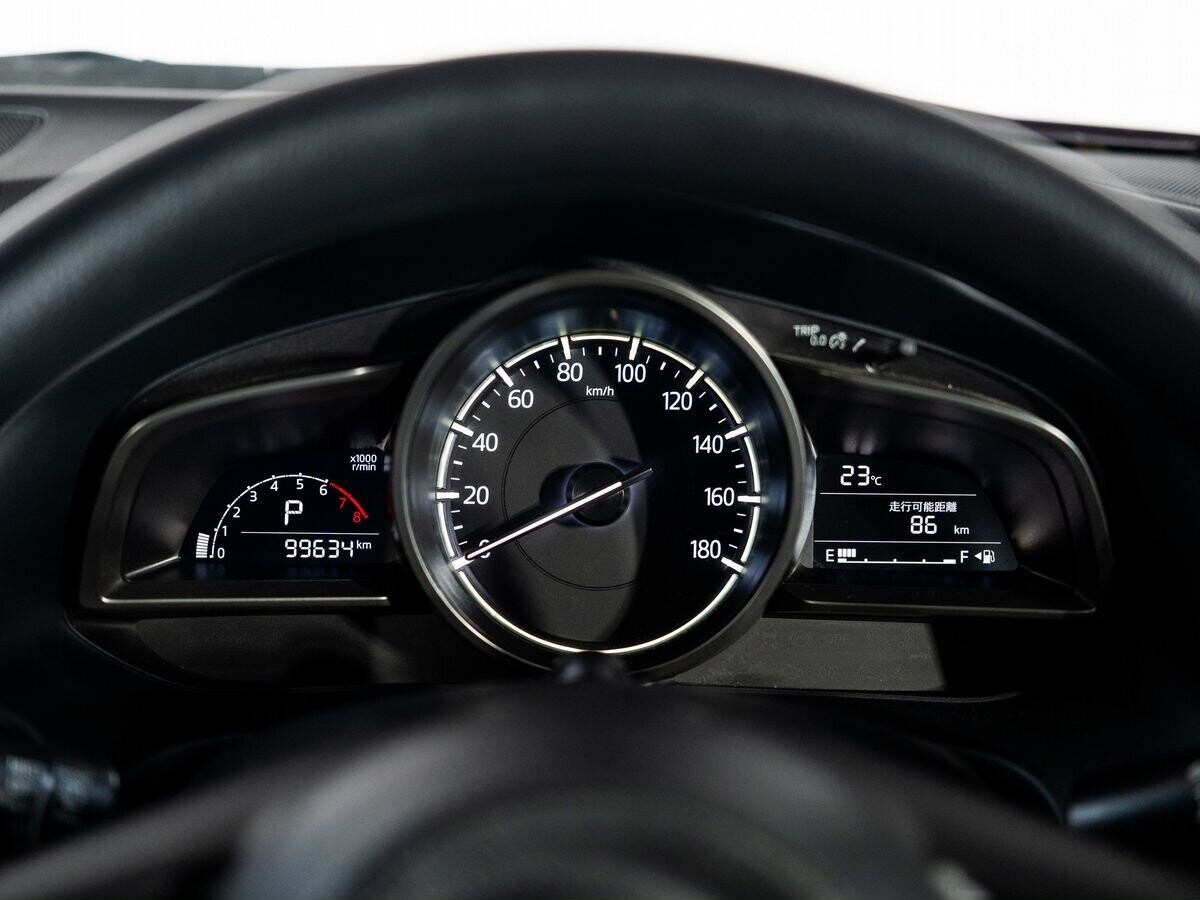 Mazda Axela 2018 - фото автомобиля