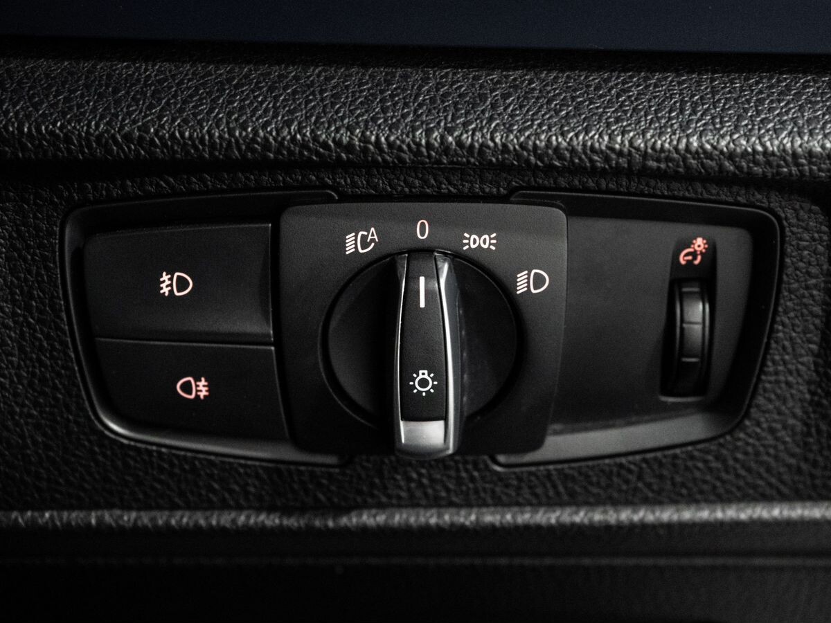 BMW 1-Series 2015 - фото автомобиля