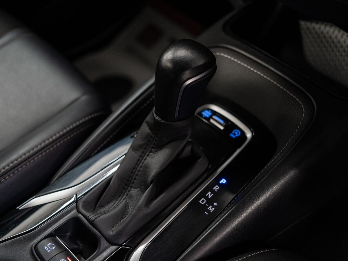 Toyota Corolla 2020 - фото автомобиля