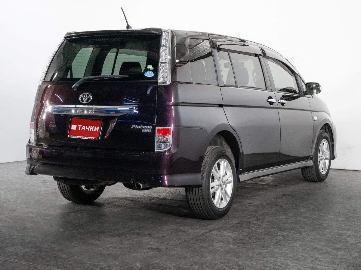 Toyota Isis 2013 - фото автомобиля