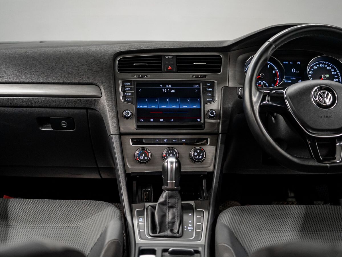 Volkswagen Golf 2013 - фото автомобиля