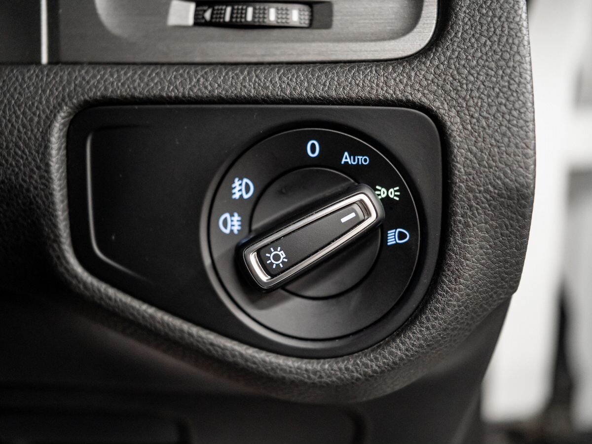Volkswagen Golf 2013 - фото автомобиля