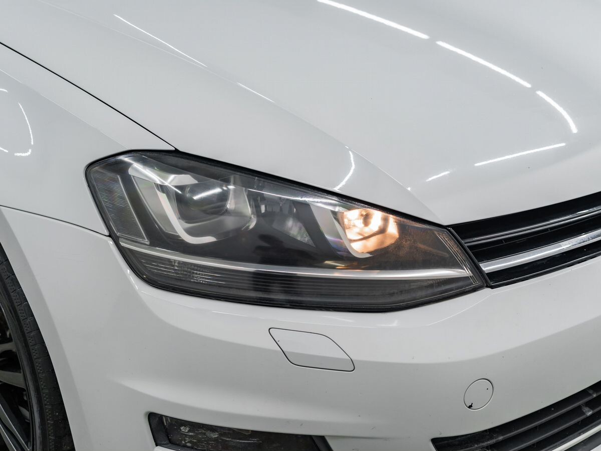 Volkswagen Golf 2013 - фото автомобиля
