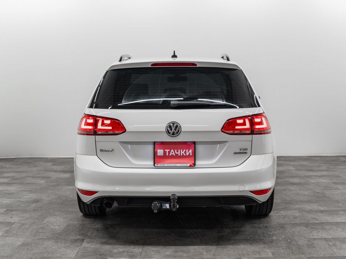 Volkswagen Golf 2013 - фото автомобиля