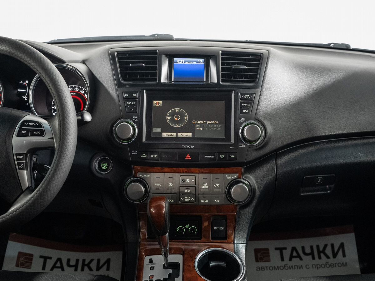Toyota Highlander 2010 - фото автомобиля