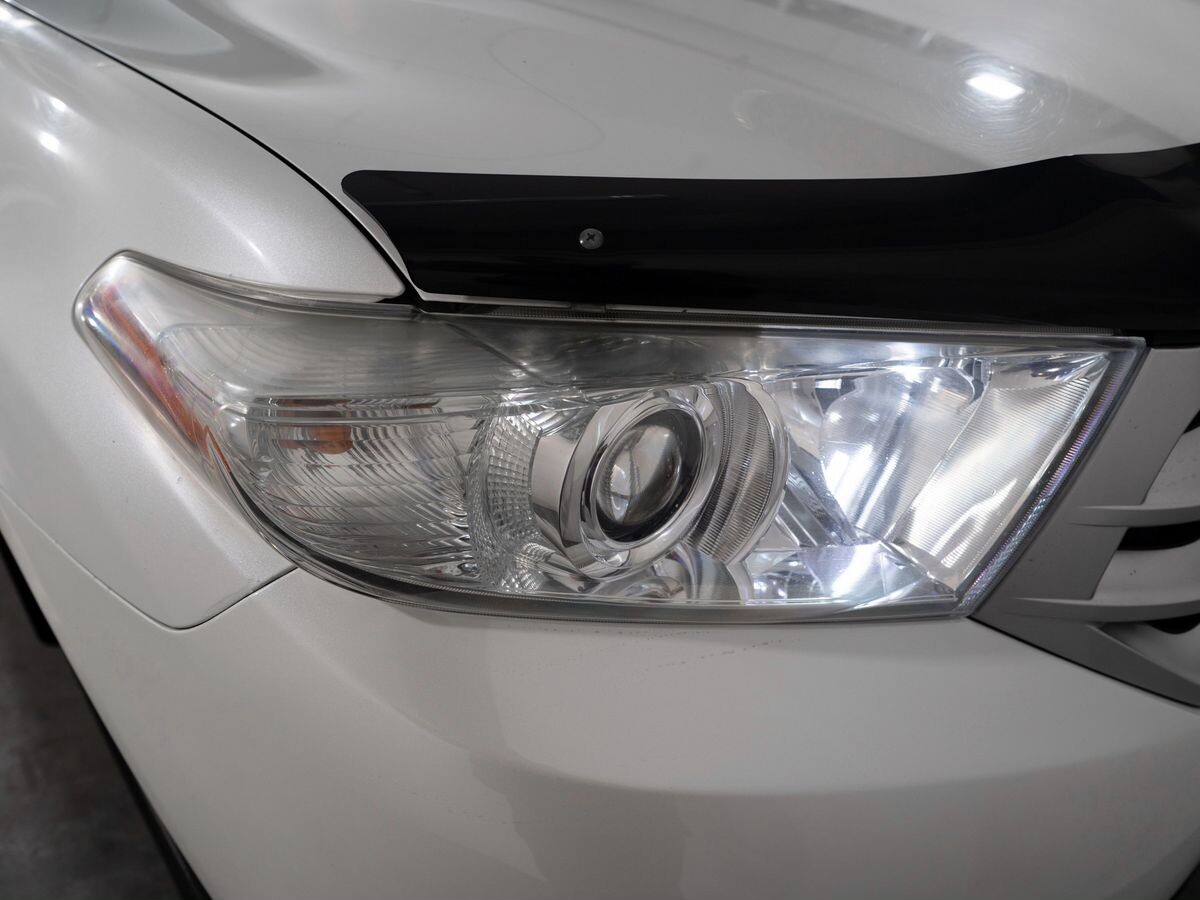 Toyota Highlander 2010 - фото автомобиля