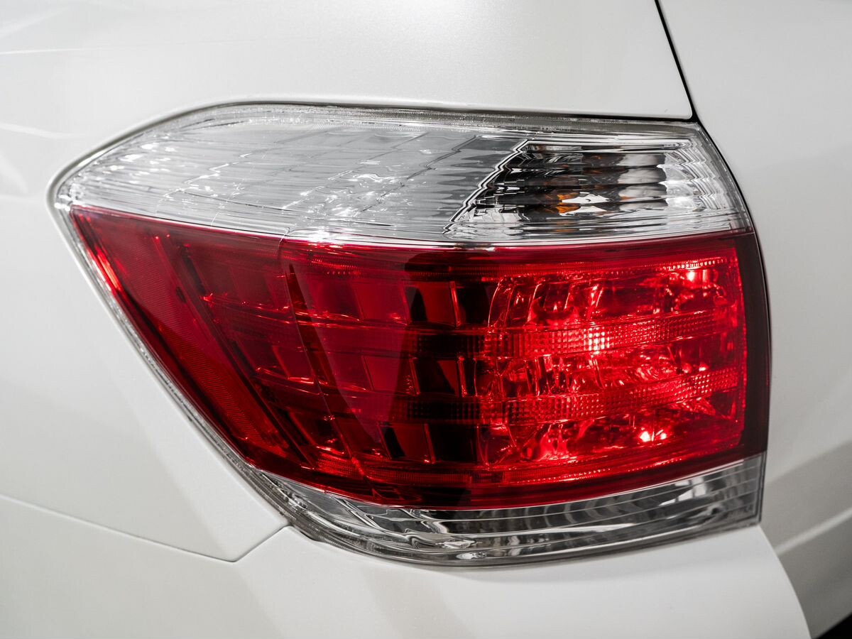 Toyota Highlander 2010 - фото автомобиля