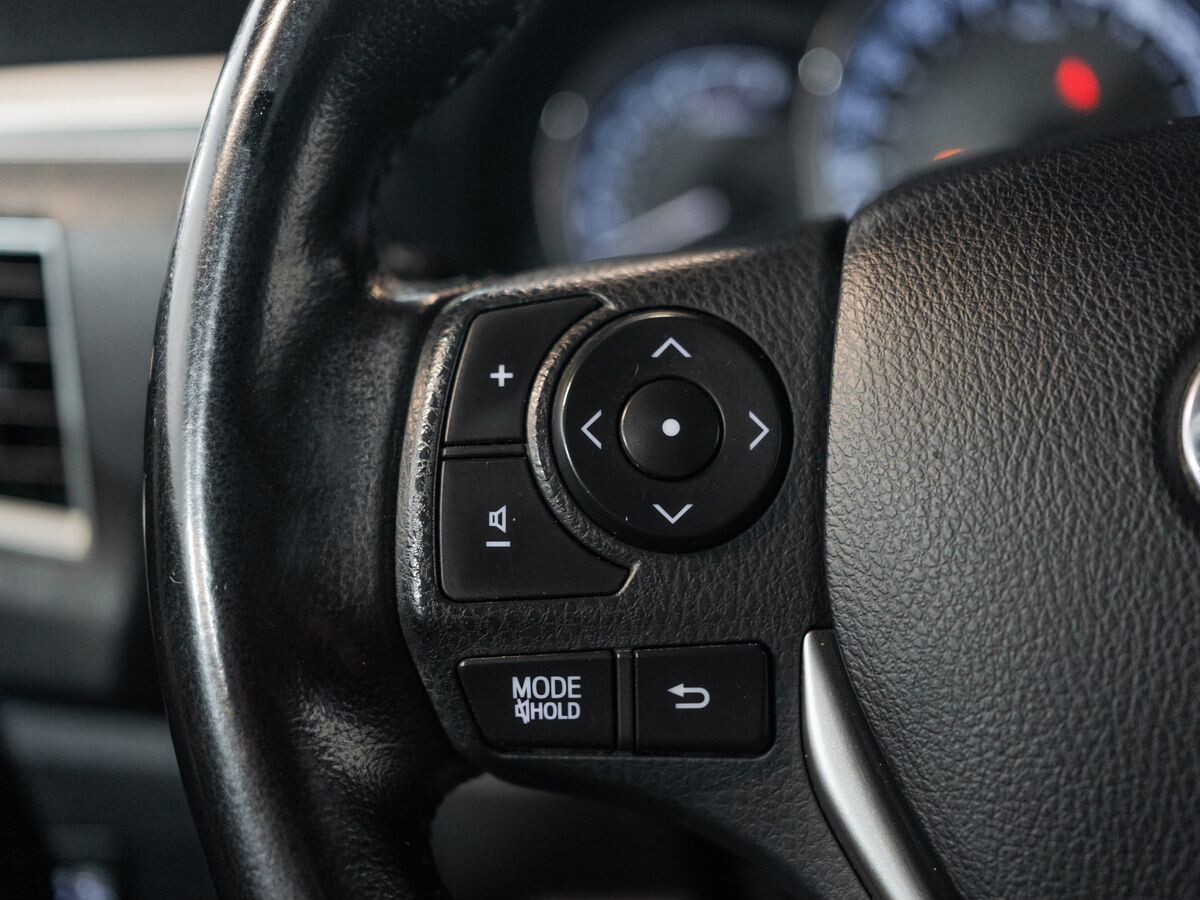 Toyota Corolla 2014 - фото автомобиля
