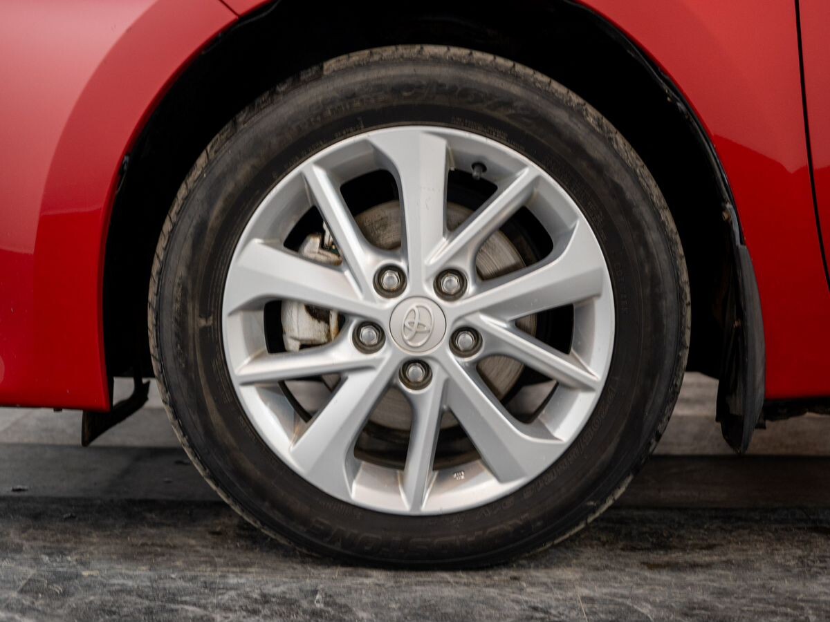 Toyota Corolla 2014 - фото автомобиля