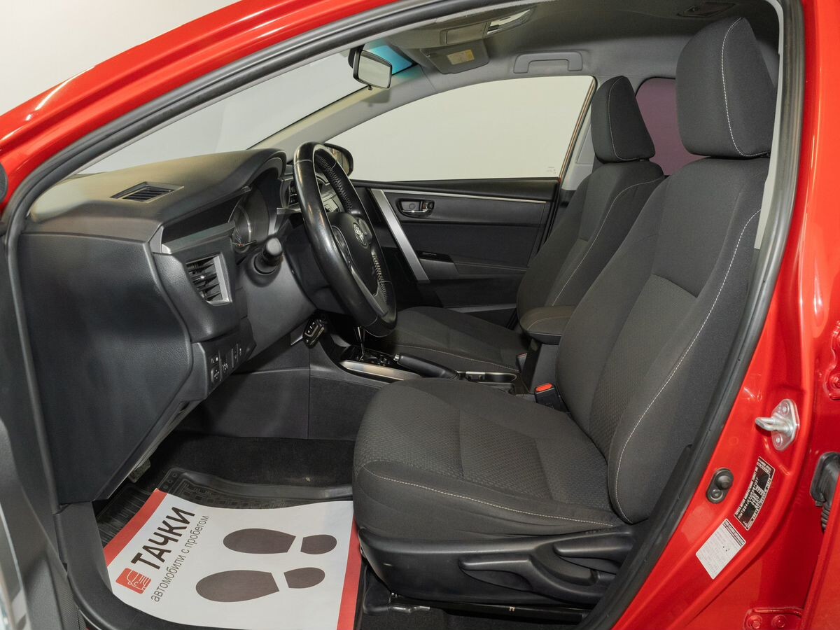 Toyota Corolla 2014 - фото автомобиля