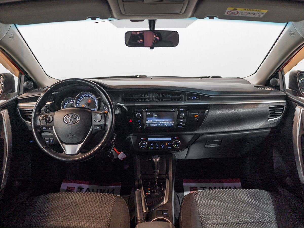 Toyota Corolla 2014 - фото автомобиля