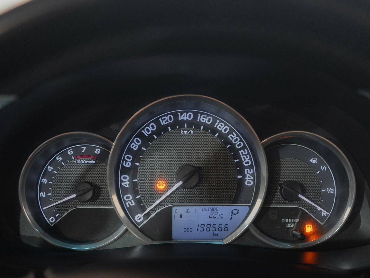 Toyota Corolla 2014 - фото автомобиля