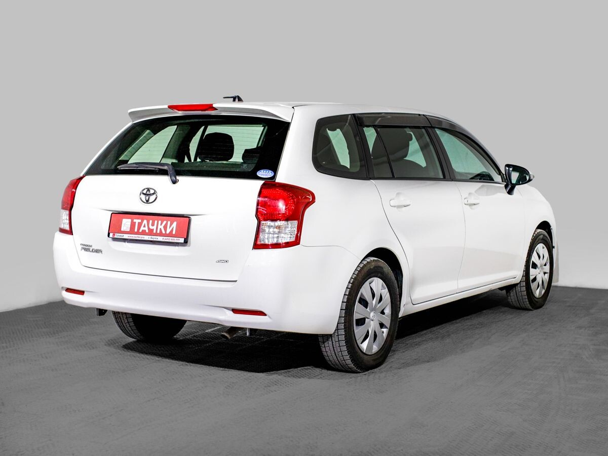 Toyota Corolla Fielder 2013 - фото автомобиля