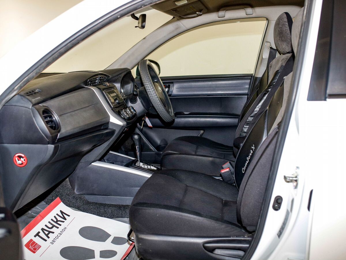Toyota Corolla Fielder 2013 - фото автомобиля