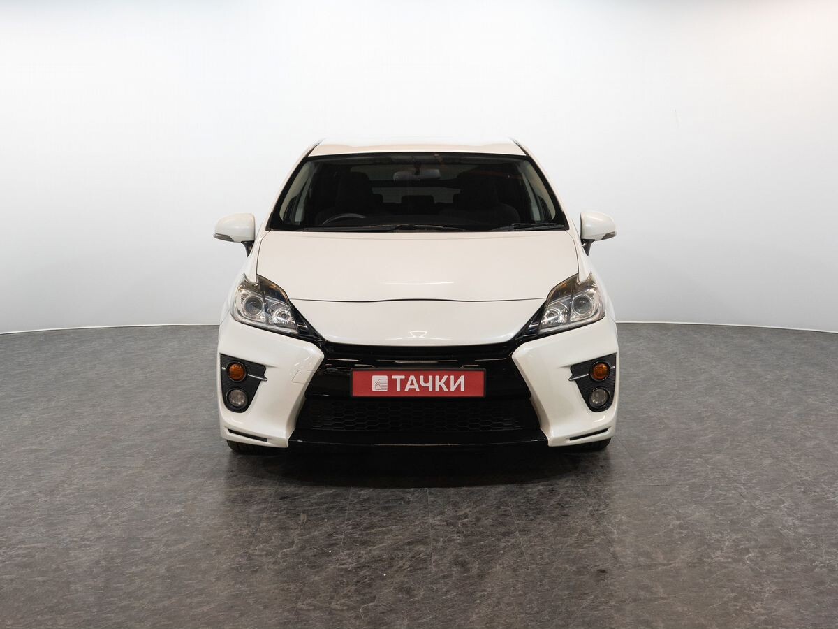 Toyota Prius 2013 - фото автомобиля