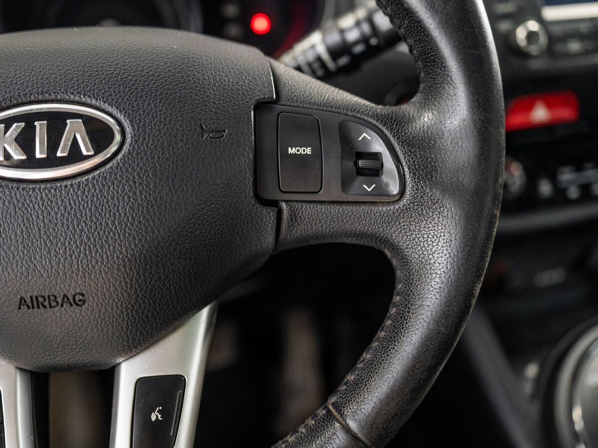 Kia Sportage 2011 - фото автомобиля