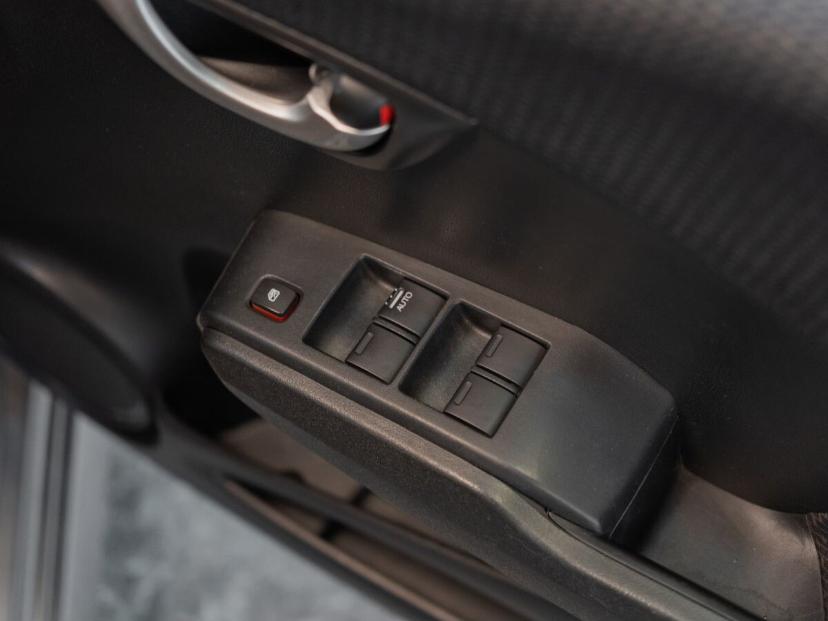 Honda Fit 2010 - фото автомобиля