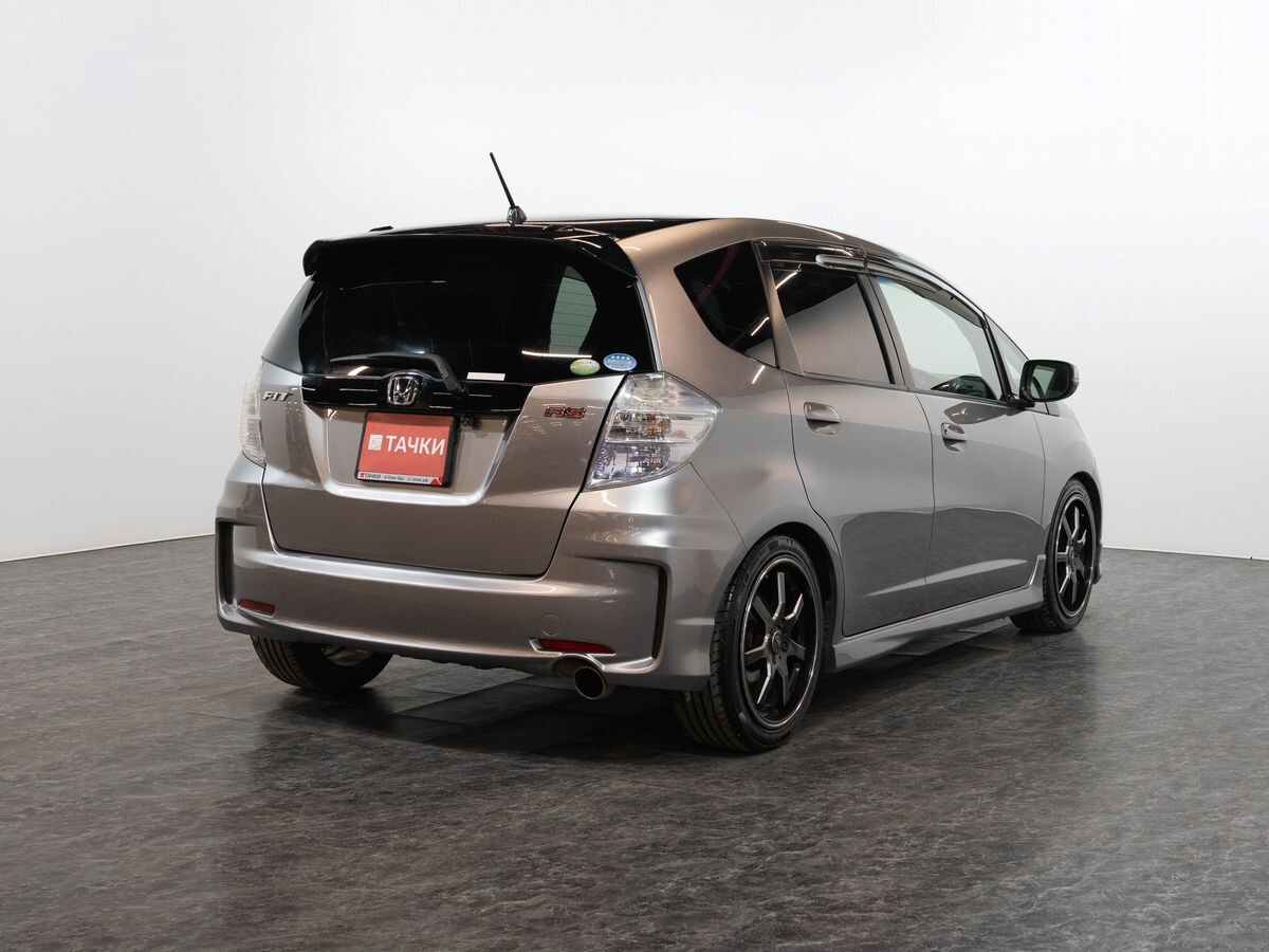 Honda Fit 2010 - фото автомобиля