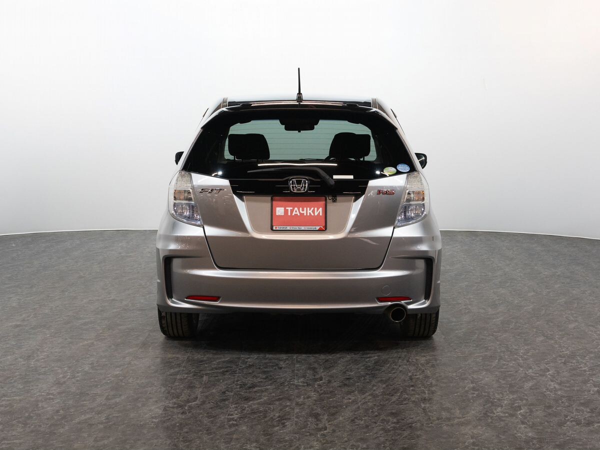 Honda Fit 2010 - фото автомобиля