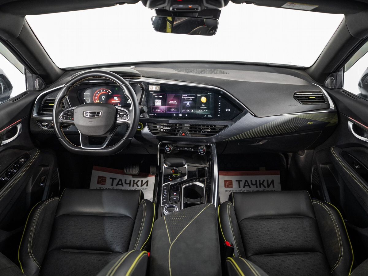 Geely Tugella 2021 - фото автомобиля