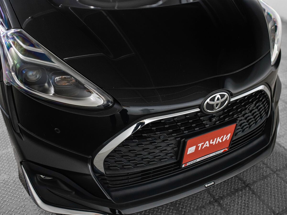 Toyota Sienta 2018 - фото автомобиля