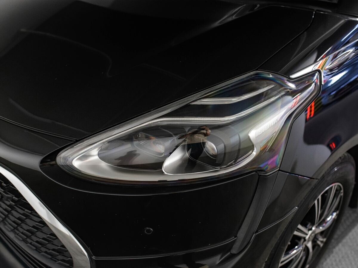Toyota Sienta 2018 - фото автомобиля