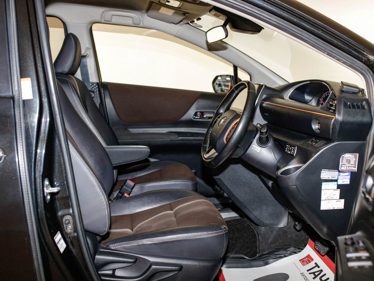 Toyota Sienta 2018 - фото автомобиля
