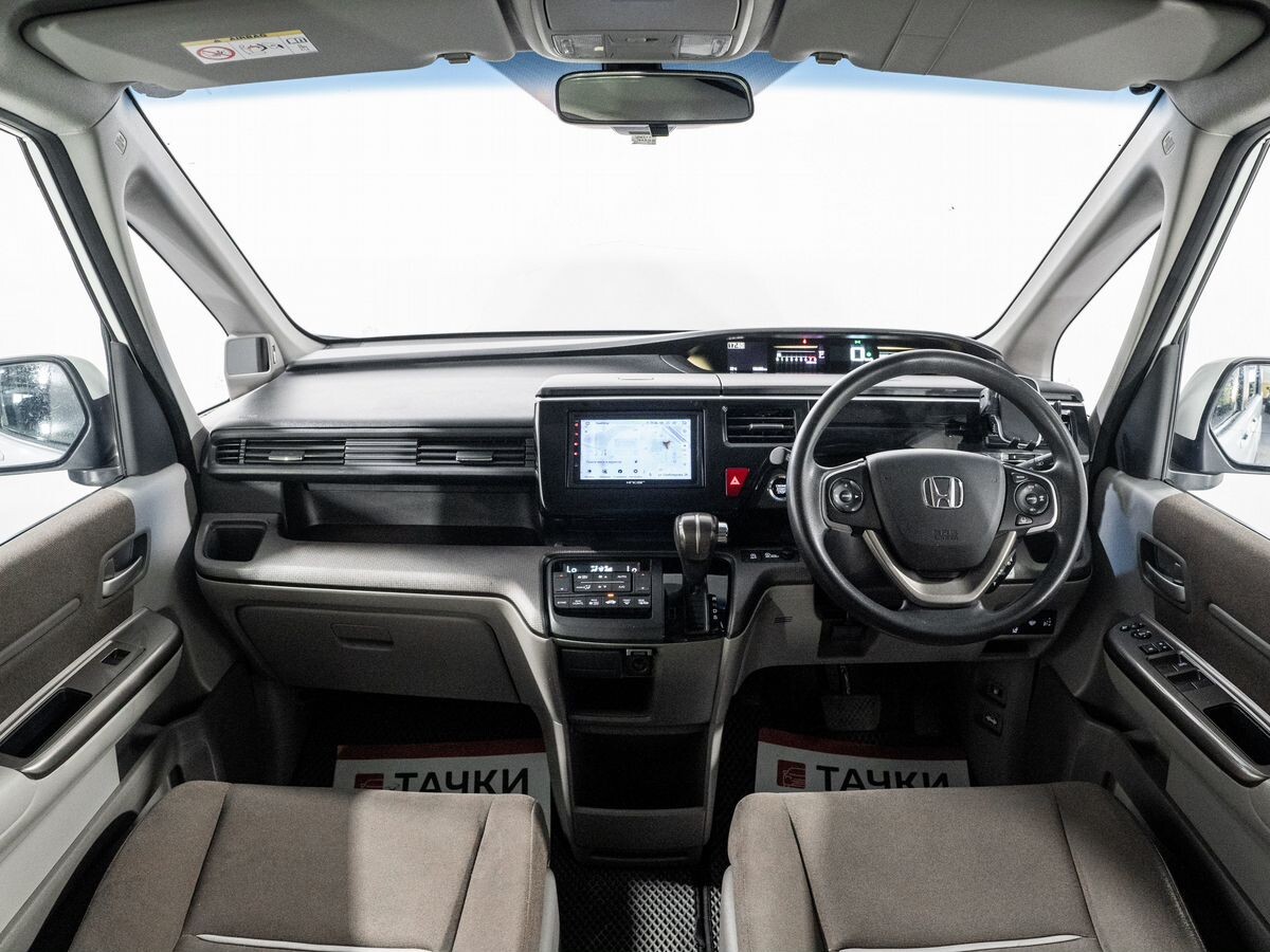 Honda Stepwgn 2016 - фото автомобиля