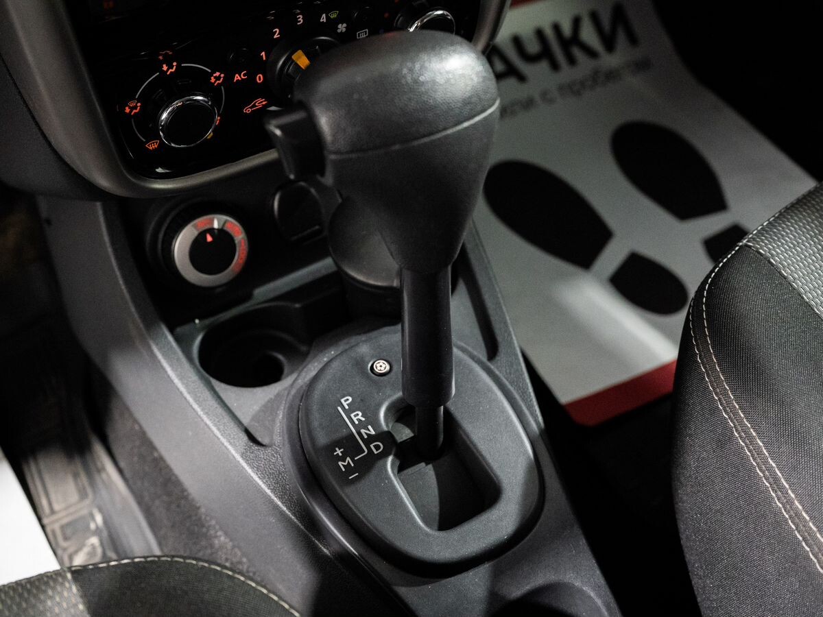 Renault Duster 2014 - фото автомобиля