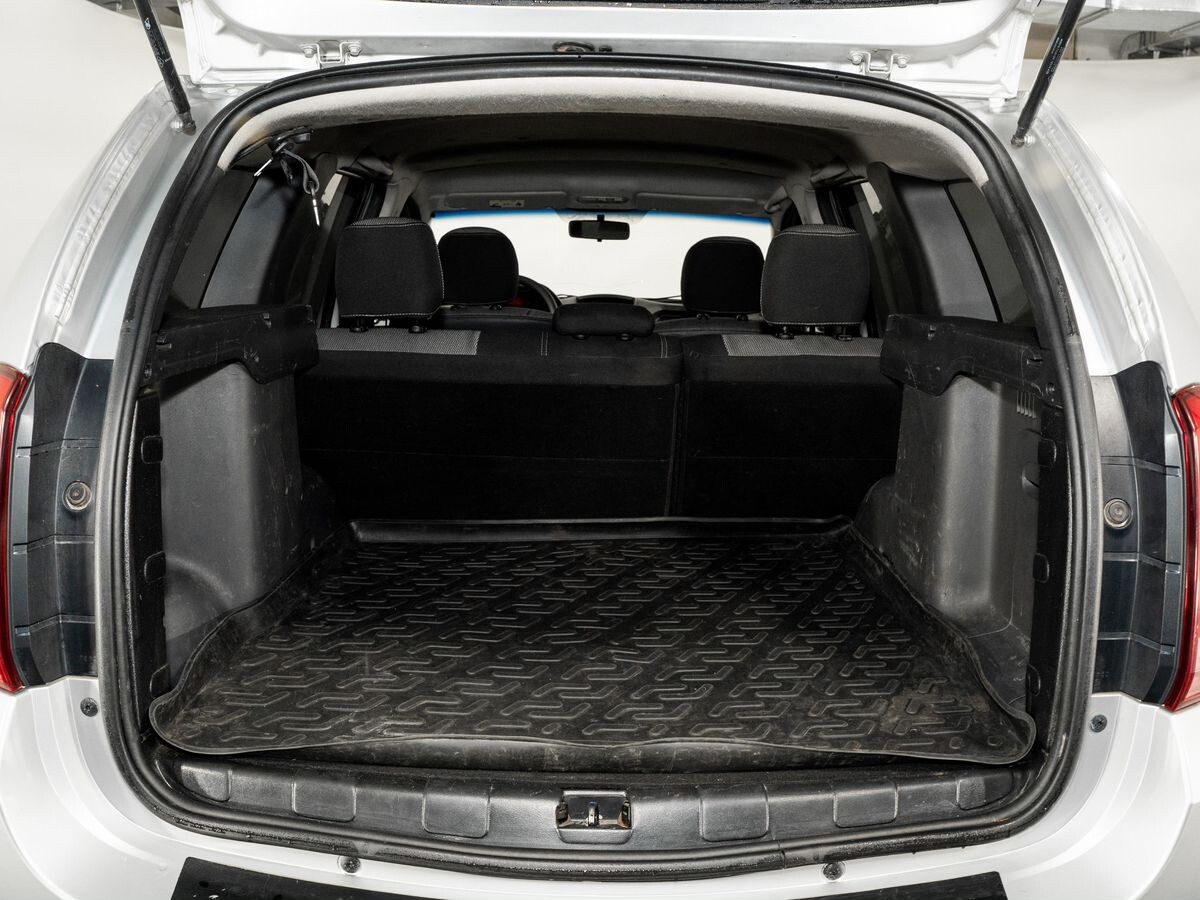 Renault Duster 2014 - фото автомобиля