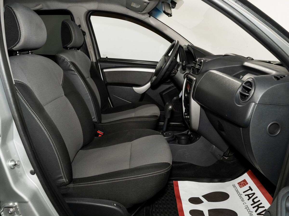 Renault Duster 2014 - фото автомобиля