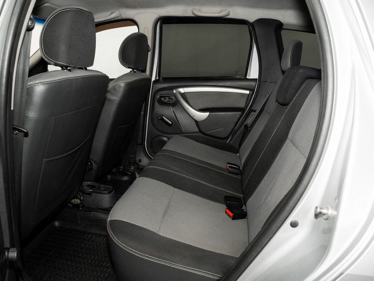 Renault Duster 2014 - фото автомобиля